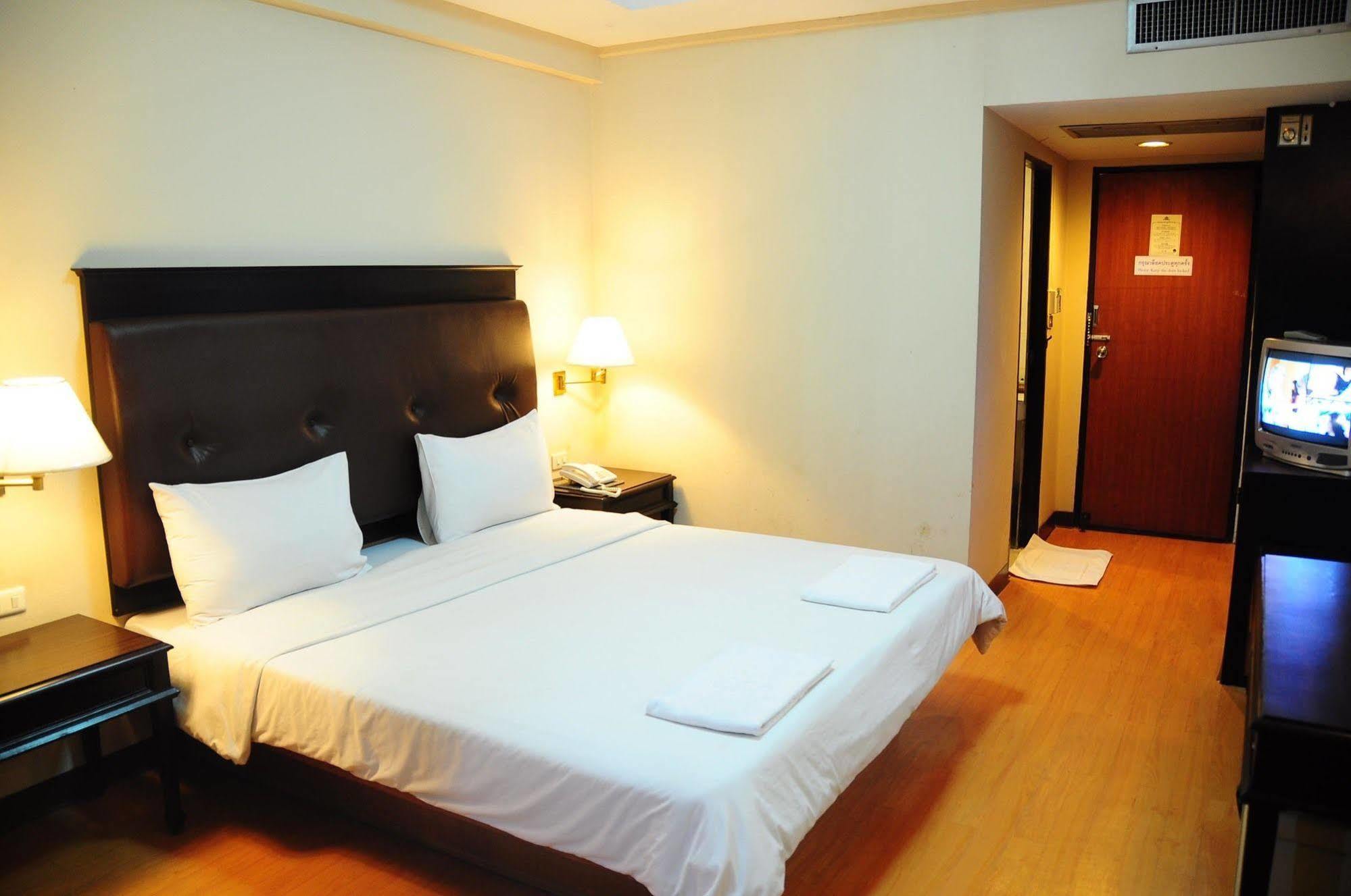 קון קאן Roma Hotel מראה חיצוני תמונה